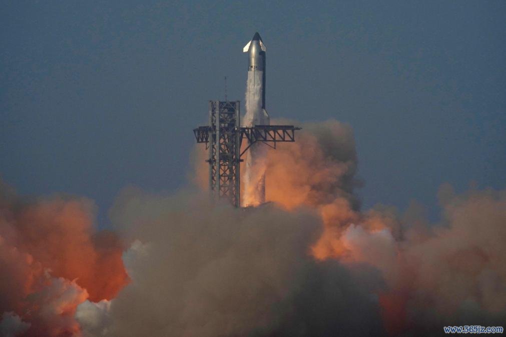 　　5月27日，好意思国天外探索时间公司新一代重型输送火箭“星舰”在得克萨斯州实施第九次试飞。新华社/好意思联
